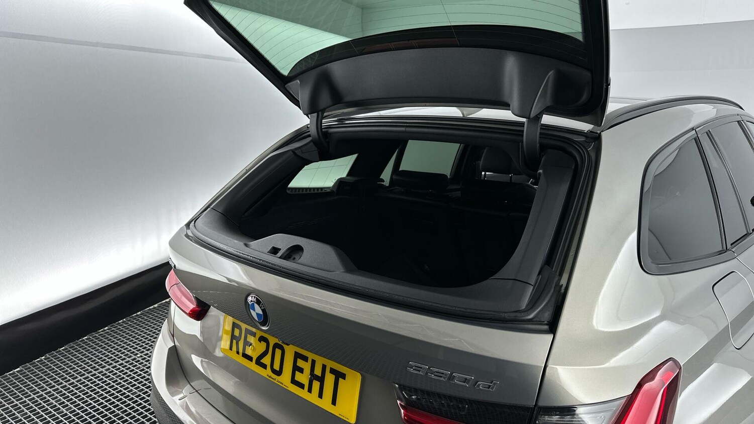 Used BMW 3 Series 2020 for sale - 76818801: Photo 24