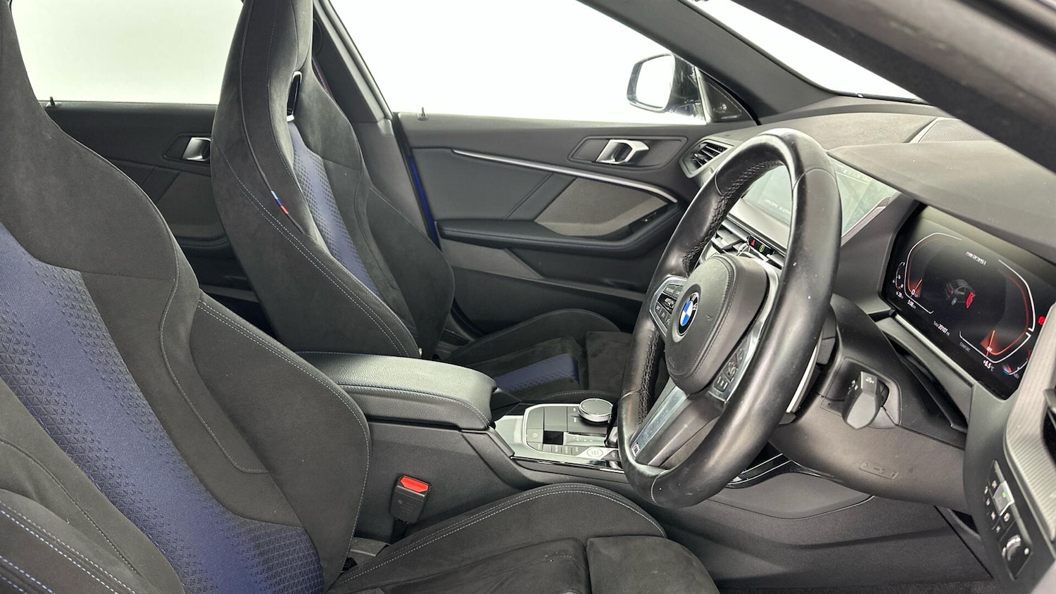 Used BMW 2 Series 2023 for sale - 76818798: Photo 11