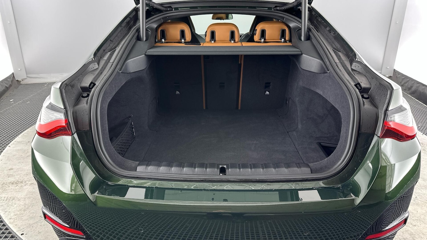 Used BMW i4 2024 for sale - 76818883: Photo 13