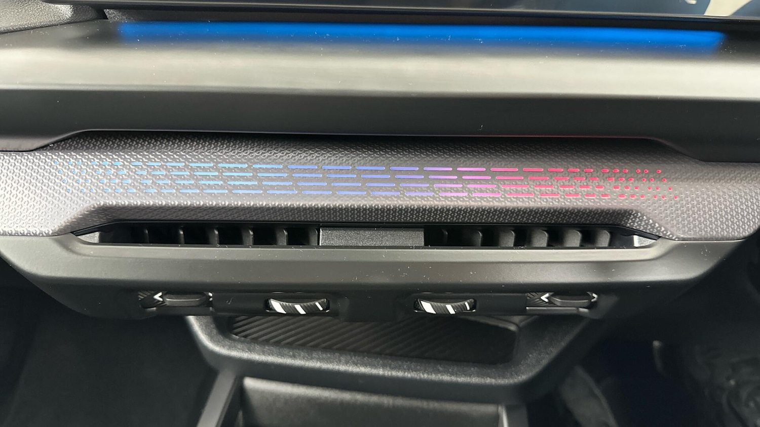 Used BMW 1 Series 2024 for sale - 76818921: Photo 37