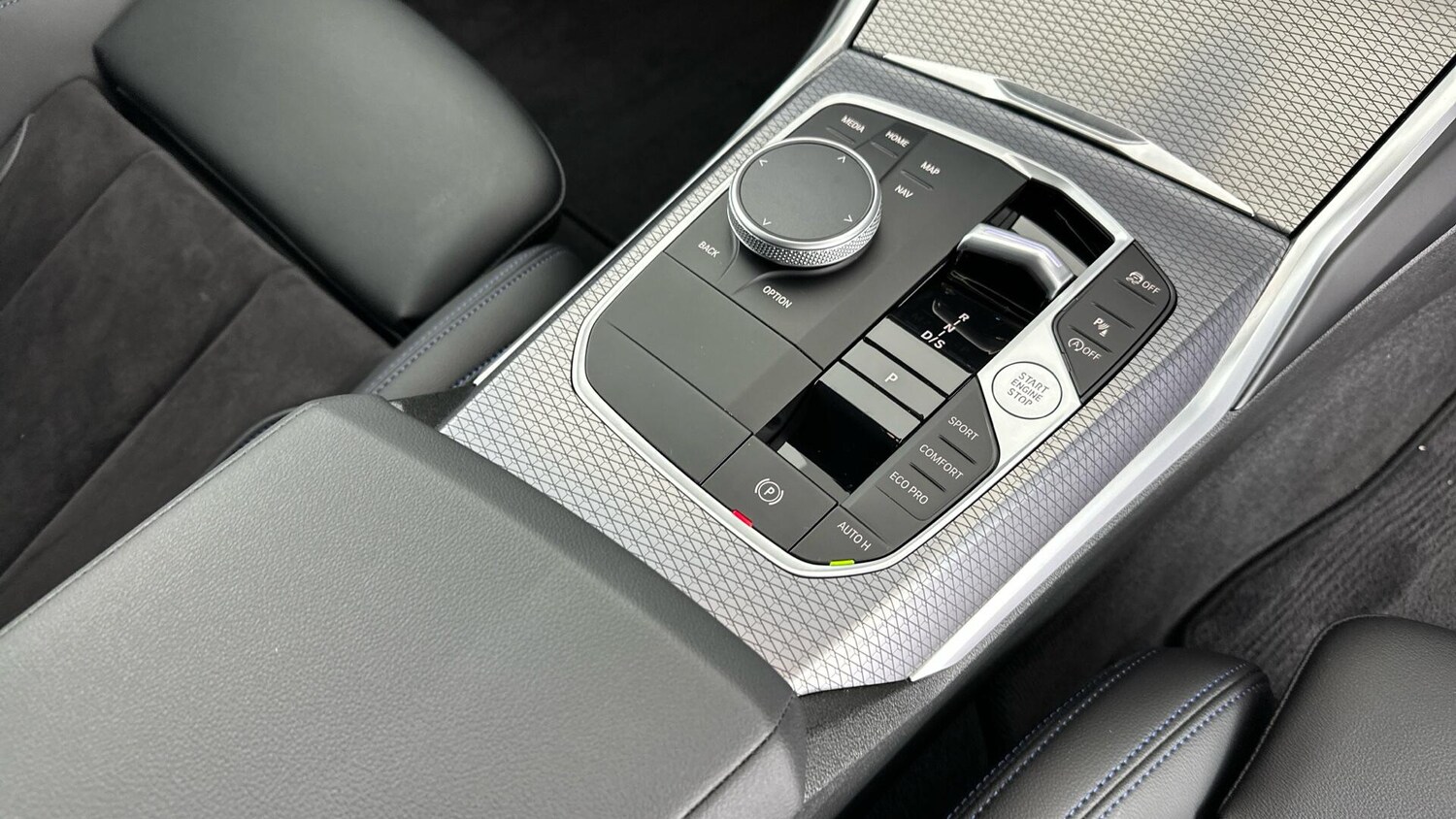 Used BMW 3 Series 2025 for sale - 76818802: Photo 10