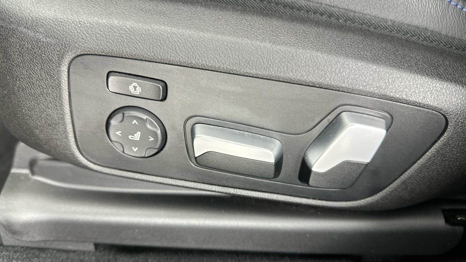 Used BMW X4 2022 for sale - 76818880: Photo 24