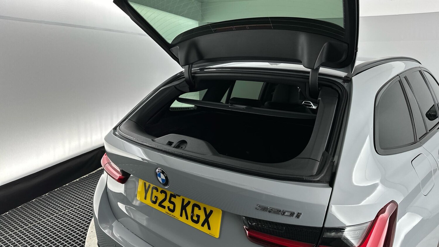 Used BMW 3 Series 2025 for sale - 76818797: Photo 24