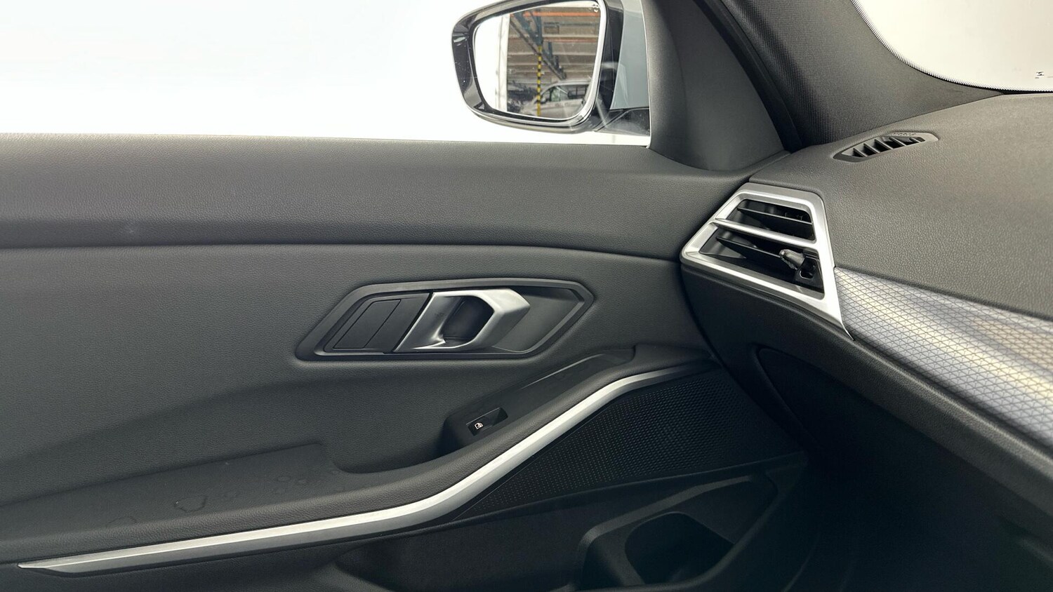 Used BMW 3 Series 2025 for sale - 76818797: Photo 36