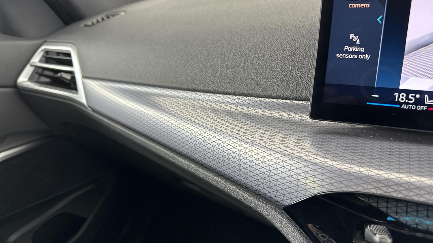 Used BMW 3 Series 2025 for sale - 76818797: Photo 37