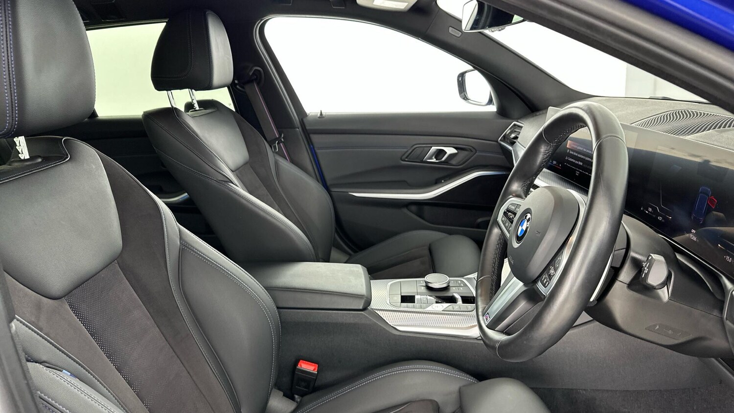 Used BMW 3 Series 2023 for sale - 77646615: Photo 11