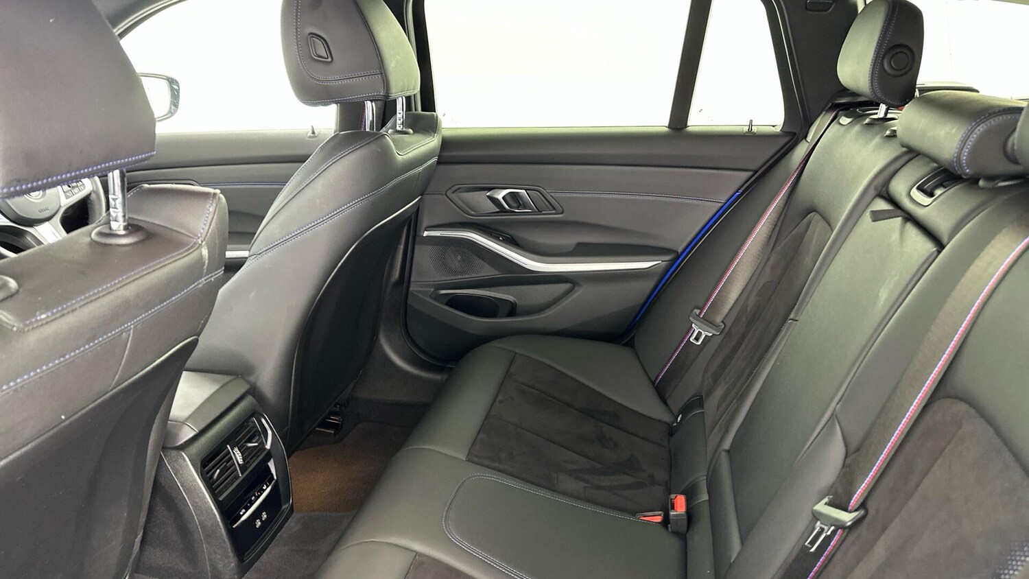 Used BMW 3 Series 2023 for sale - 77646615: Photo 12