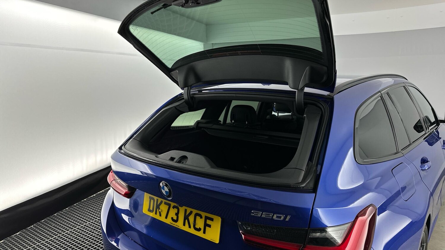 Used BMW 3 Series 2023 for sale - 77646615: Photo 24