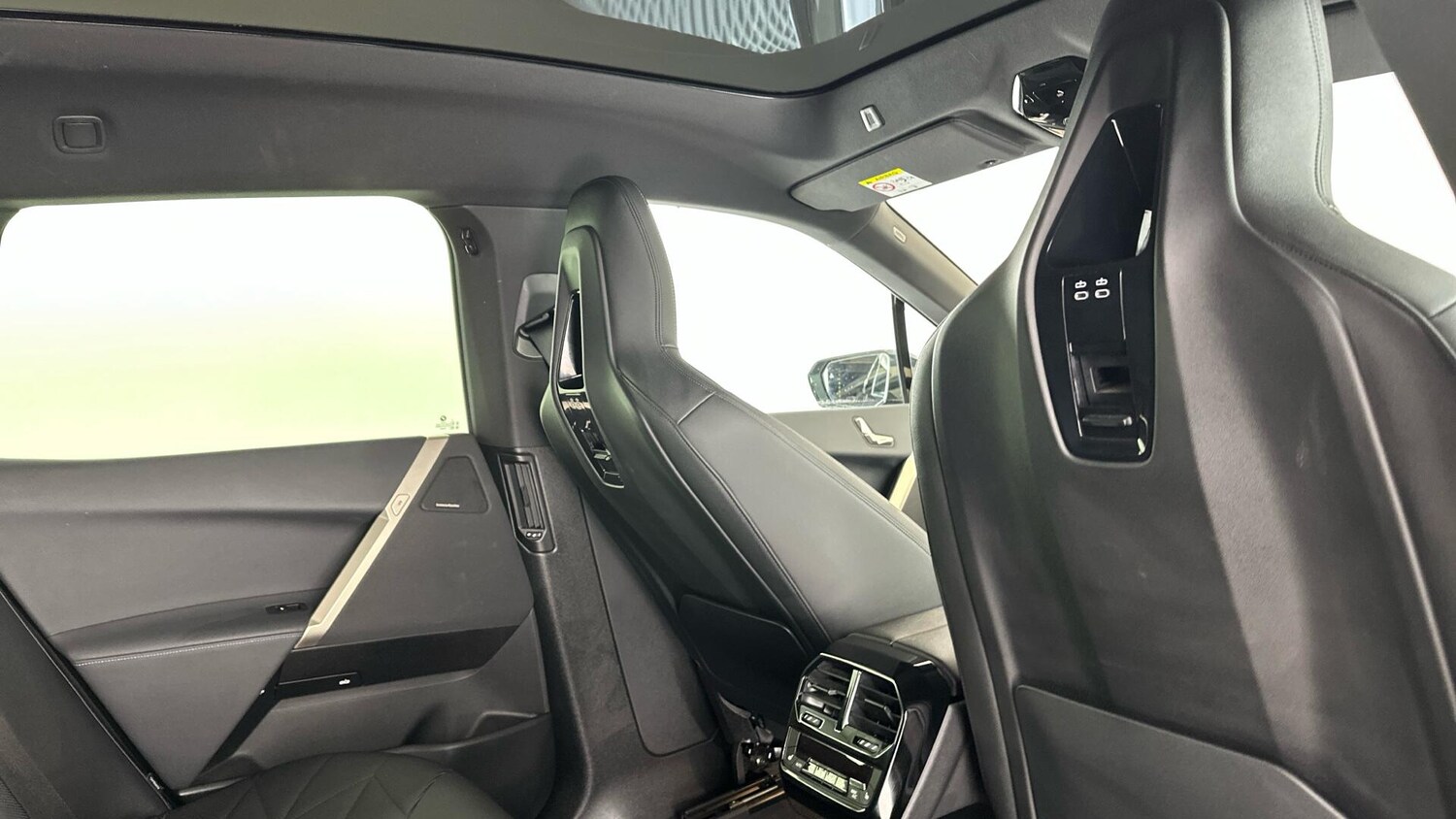 Used BMW iX 2022 for sale - 77883409: Photo 27