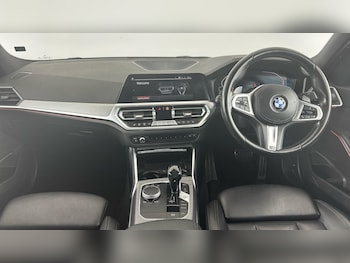 Used BMW 3 Series 2021 for sale - 76818876: Photo