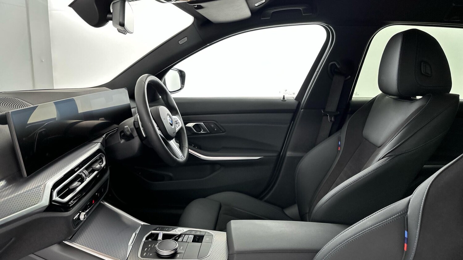 Used BMW 3 Series 2025 for sale - 76818807: Photo 25