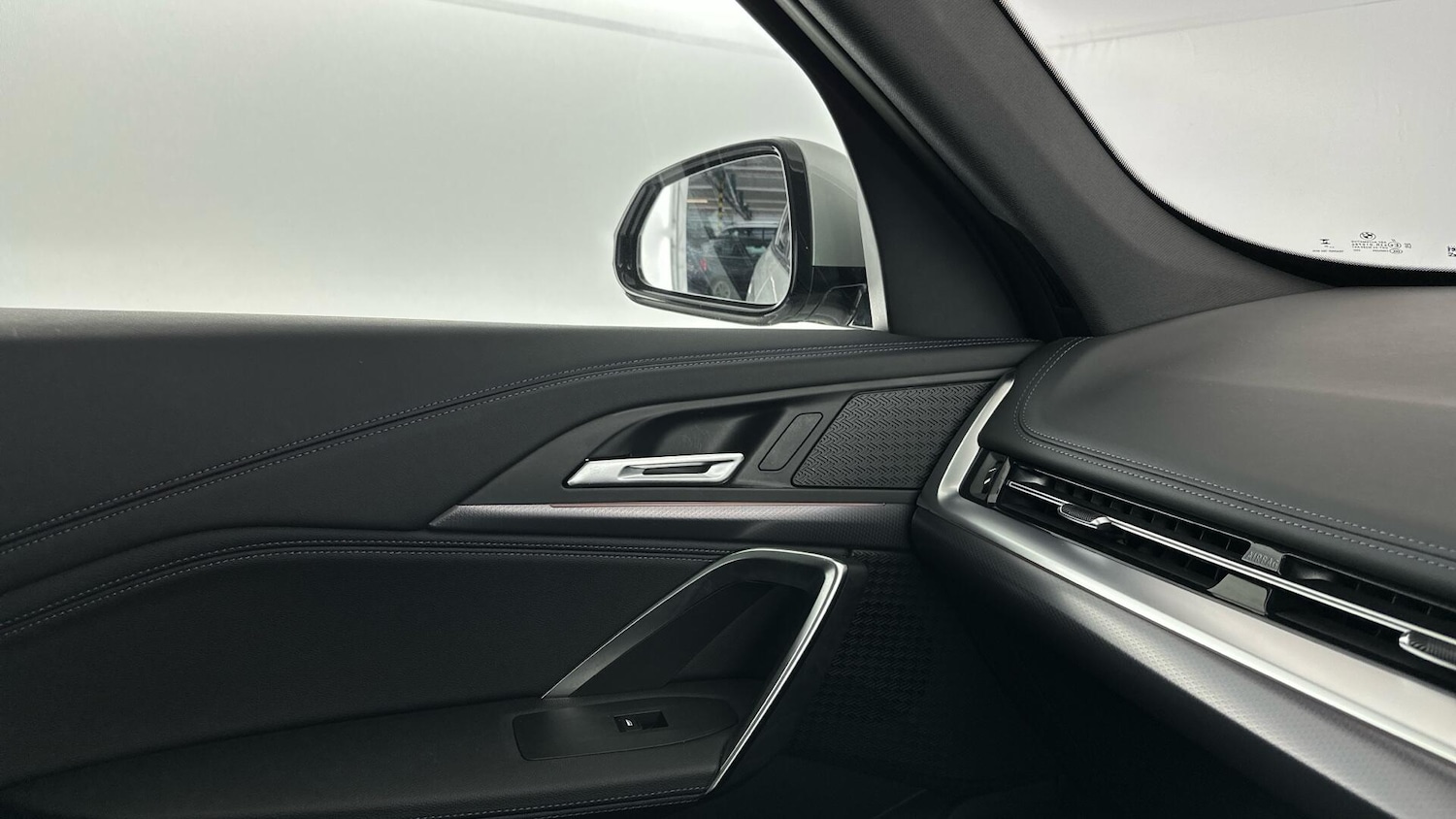 Used BMW iX1 2023 for sale - 76818791: Photo 36