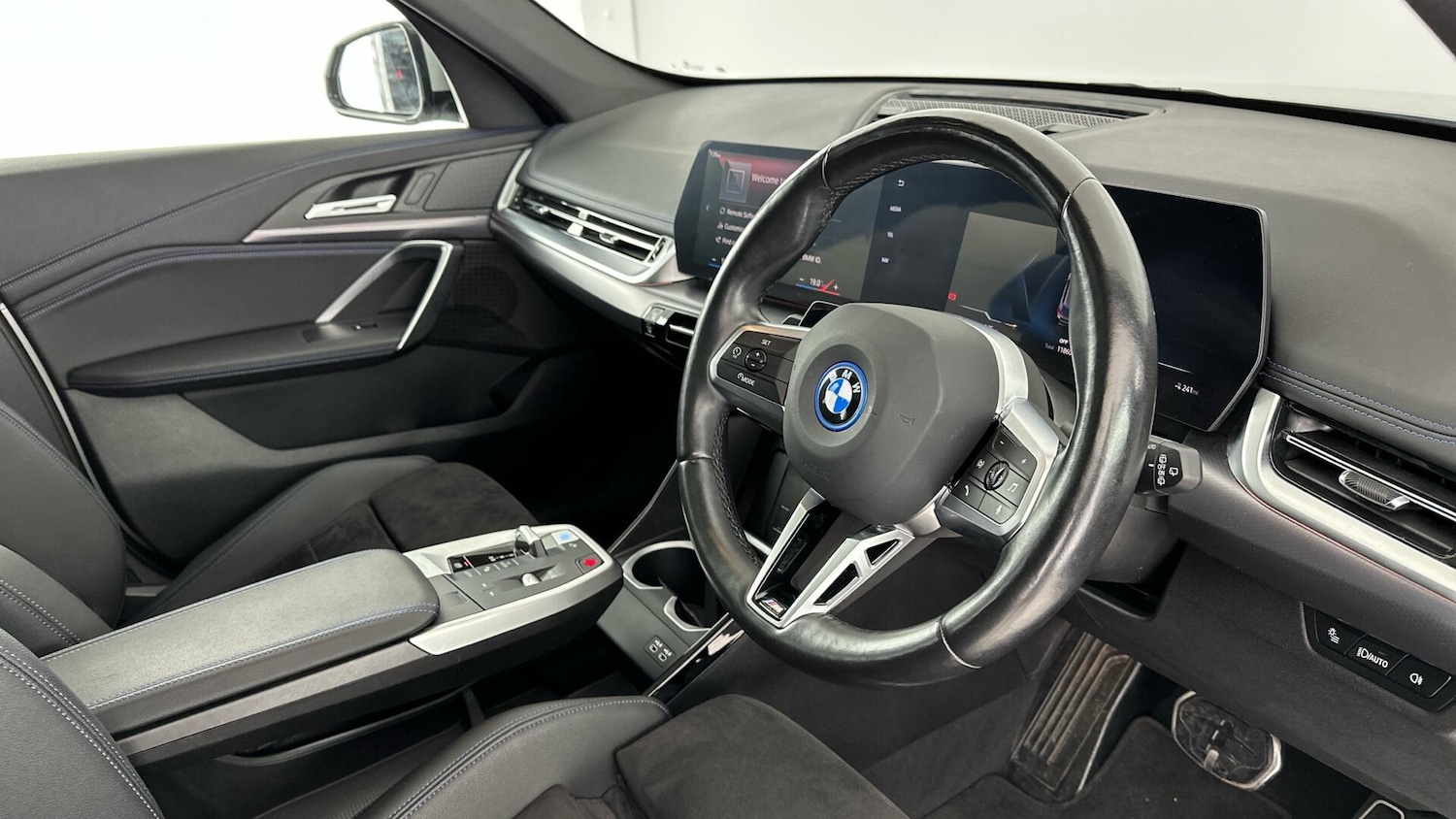 Used BMW iX1 2023 for sale - 76818791: Photo 6