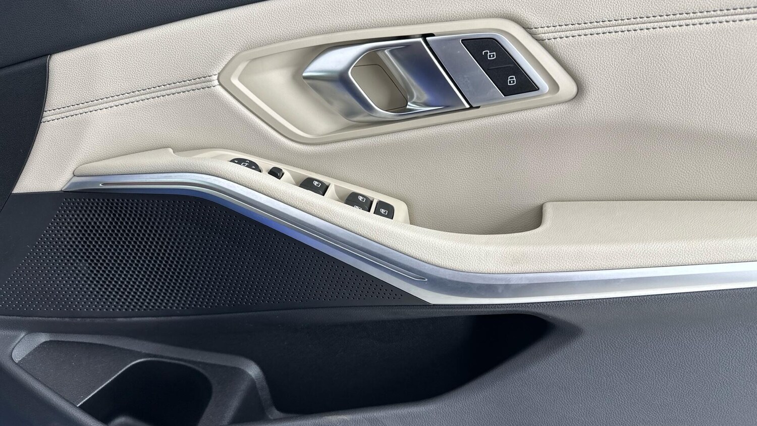 Used BMW 3 Series 2023 for sale - 77215468: Photo 20