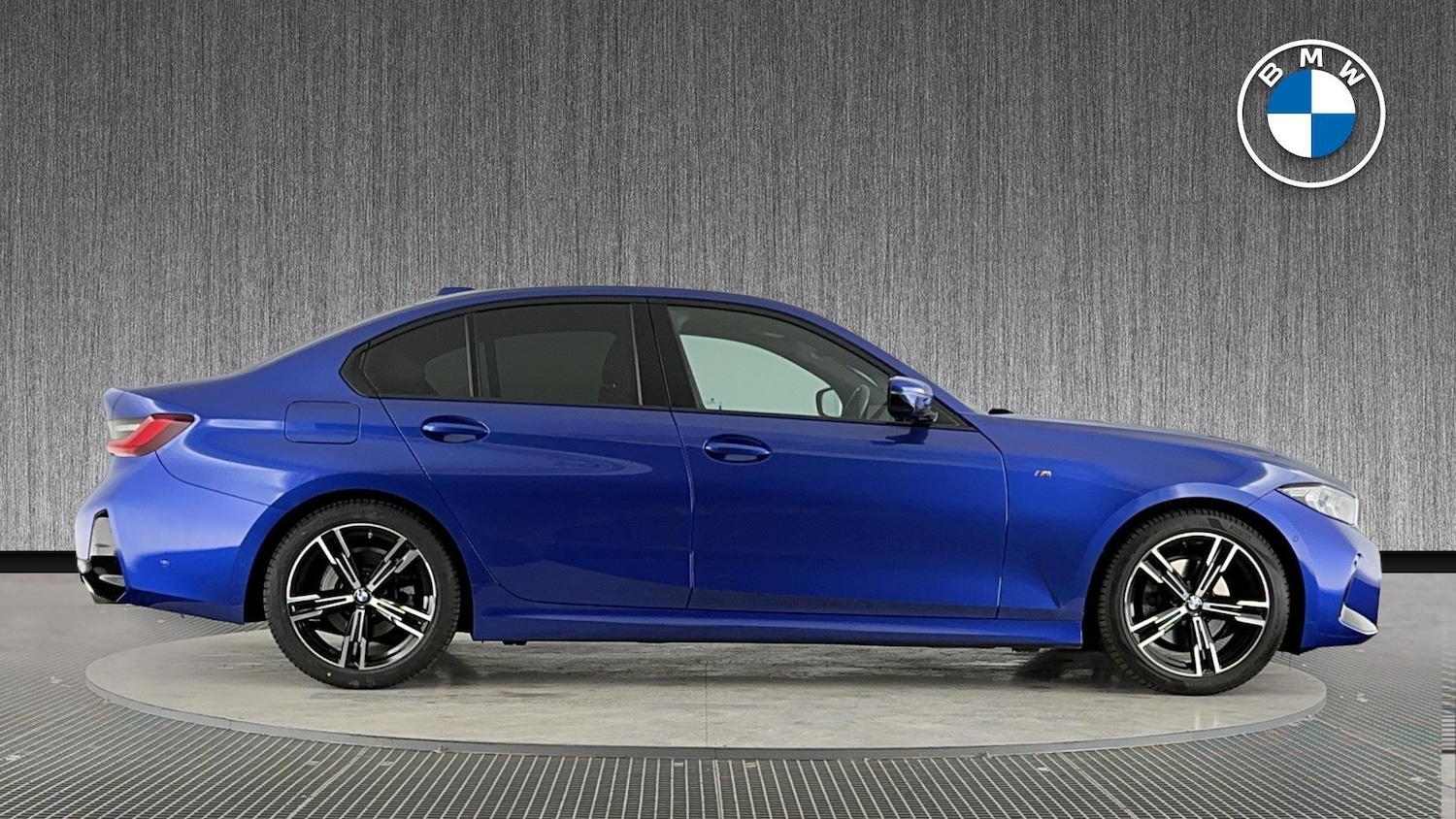 Used BMW 3 Series 2023 for sale - 77215468: Photo 3