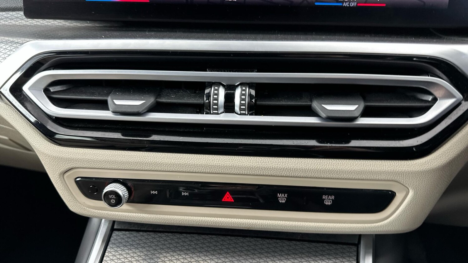 Used BMW 3 Series 2023 for sale - 77215468: Photo 34