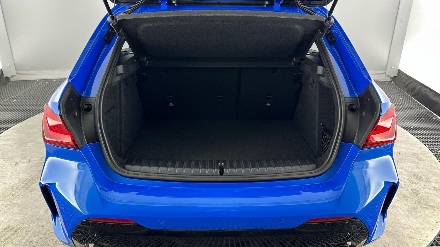 Used BMW 1 Series 2023 for sale - 76935773: Photo 13