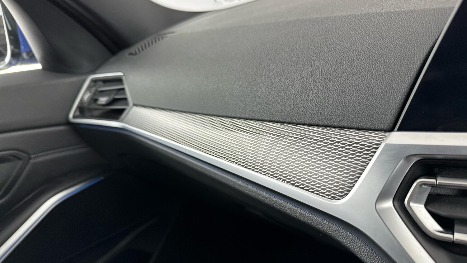 Used BMW 3 Series 2022 for sale - 76818927: Photo 31