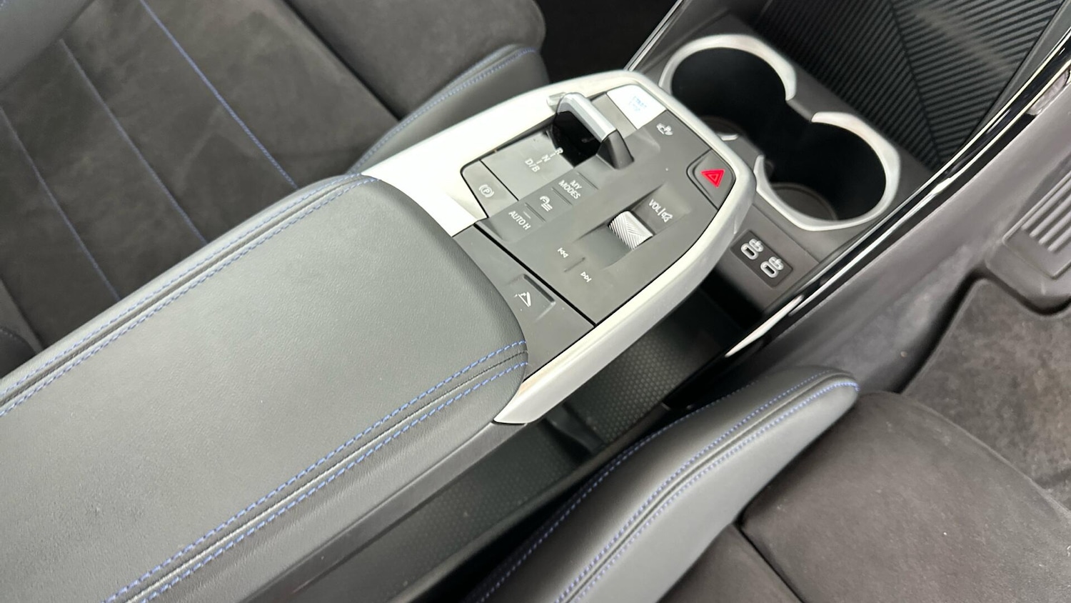 Used BMW iX2 2025 for sale - 76818890: Photo 10