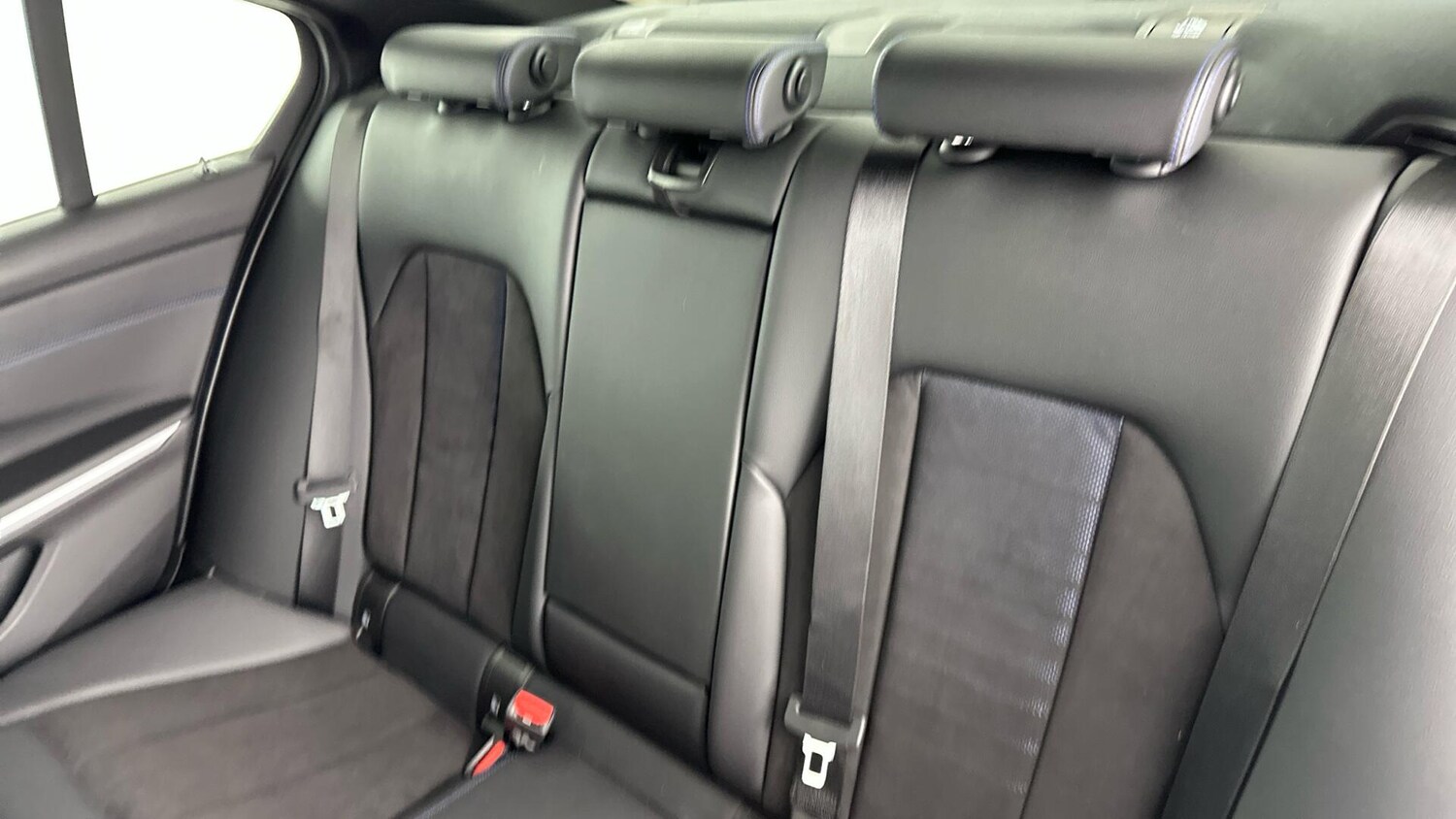 Used BMW 3 Series 2024 for sale - 76818795: Photo 24