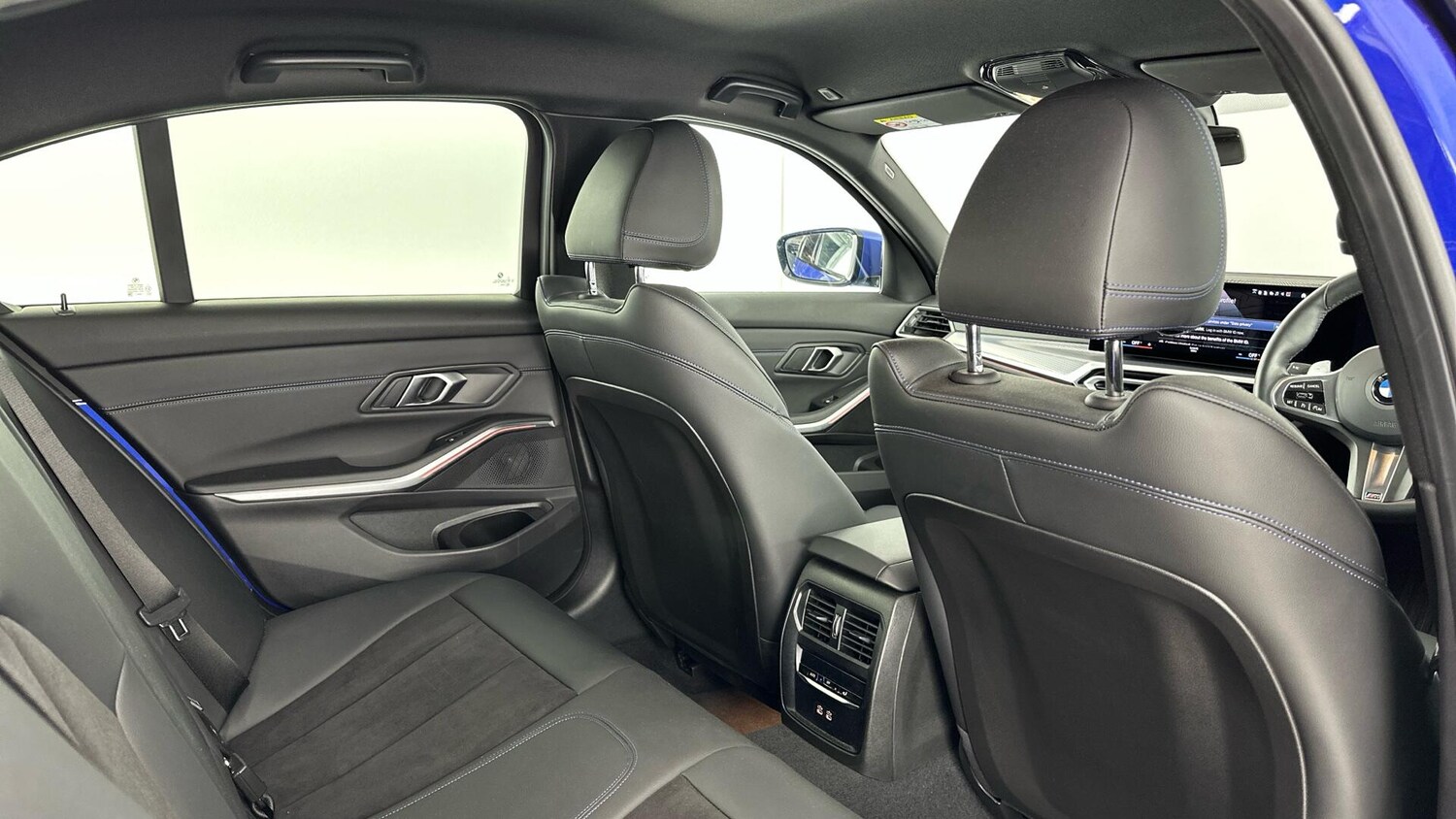 Used BMW 3 Series 2024 for sale - 76818795: Photo 26