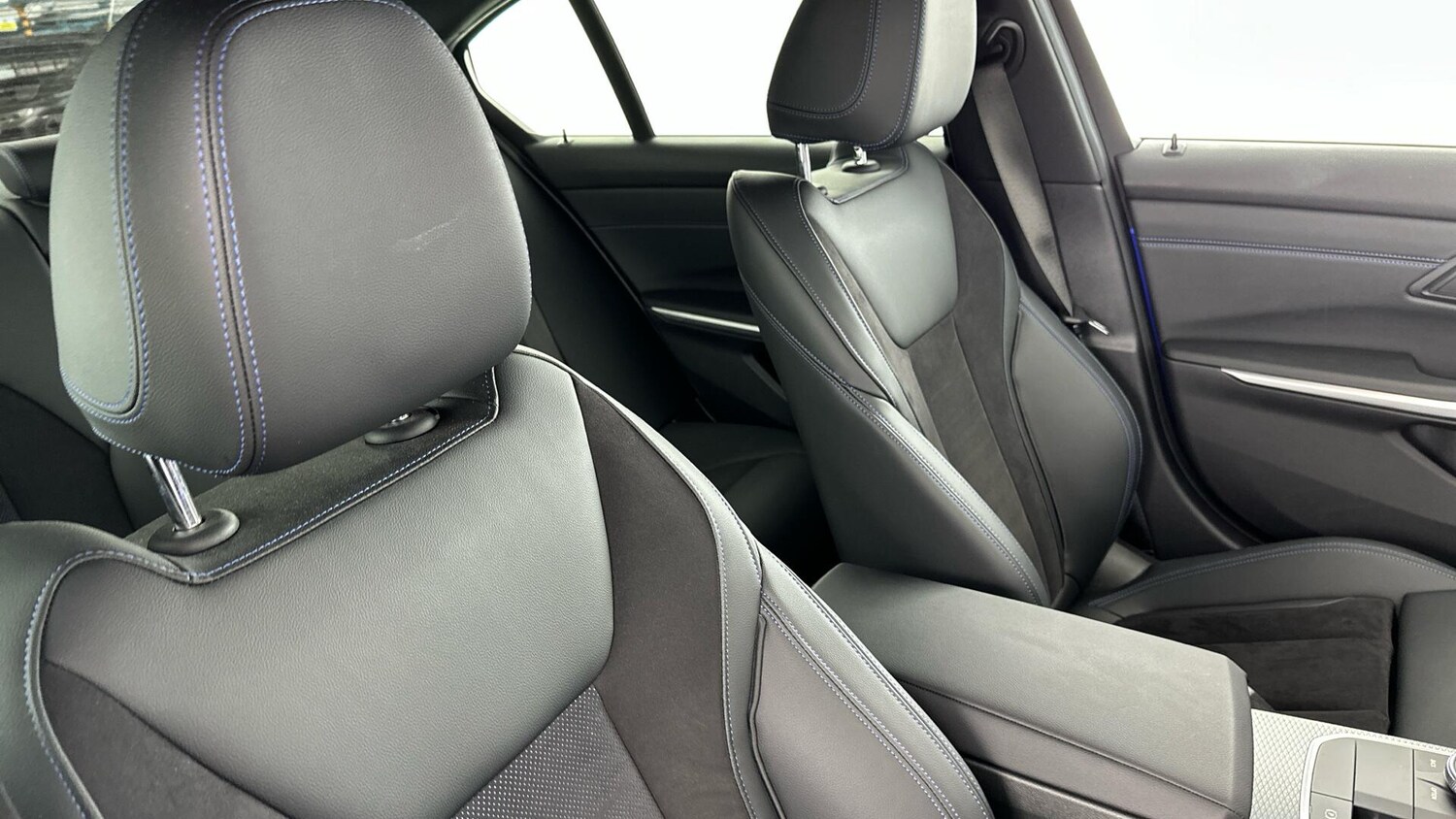 Used BMW 3 Series 2024 for sale - 76818795: Photo 29