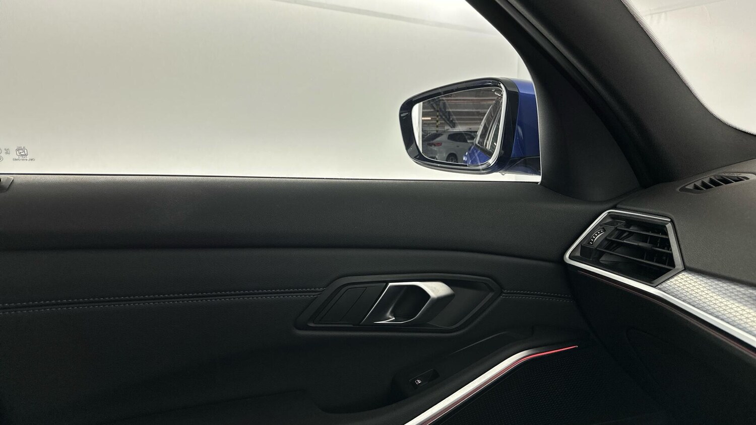 Used BMW 3 Series 2024 for sale - 76818795: Photo 31