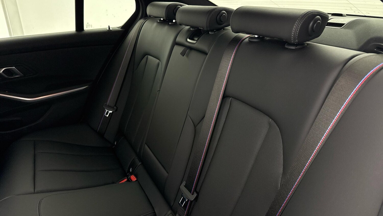 Used BMW 3 Series 2025 for sale - 77550150: Photo 12