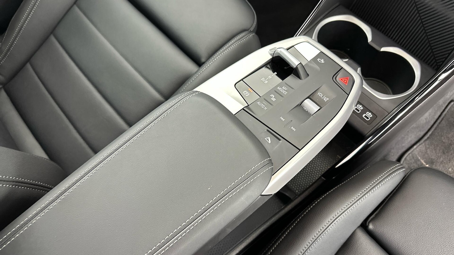 Used BMW iX2 2025 for sale - 76818912: Photo 10