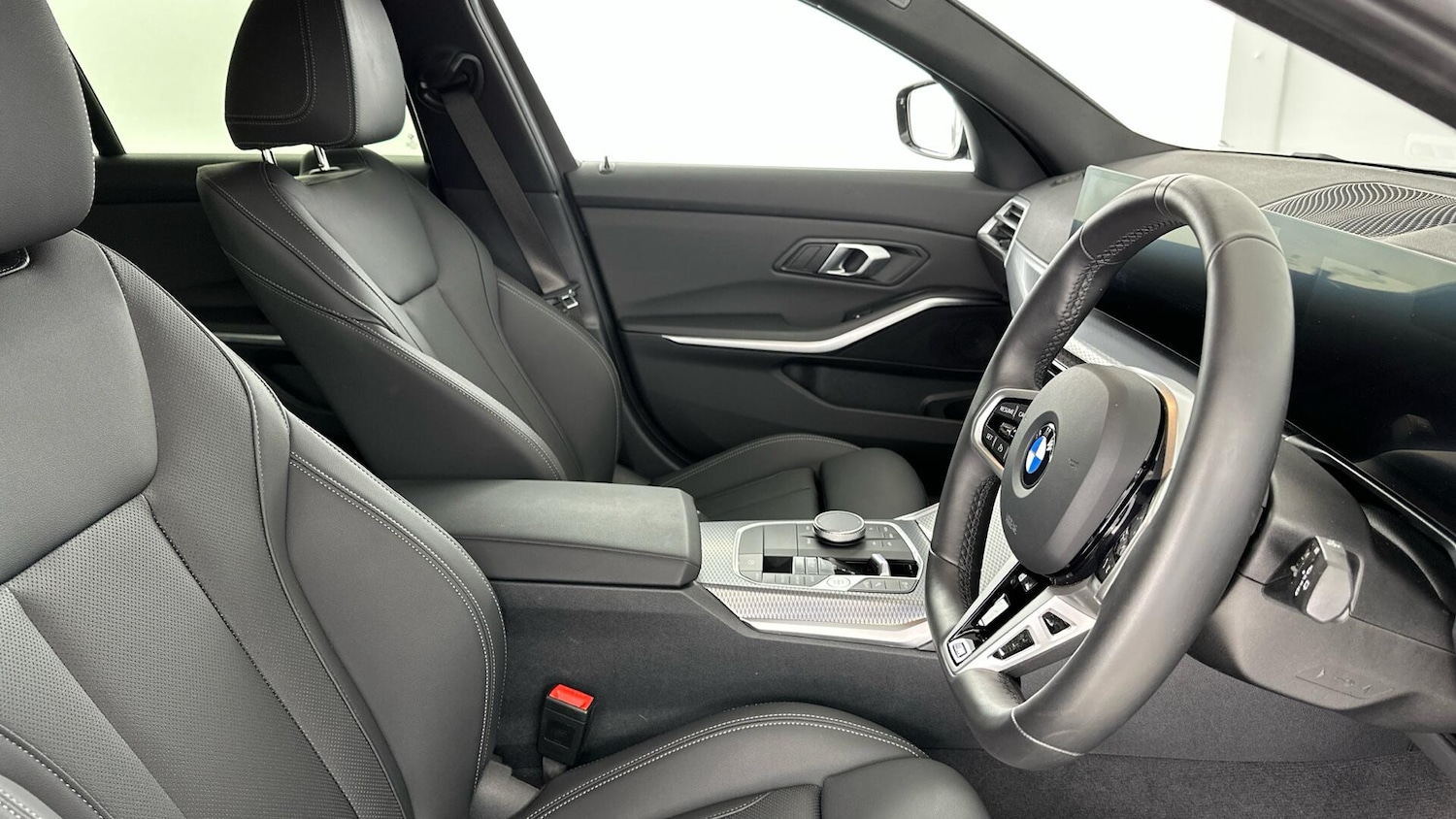 Used BMW 3 Series 2025 for sale - 77229649: Photo 11