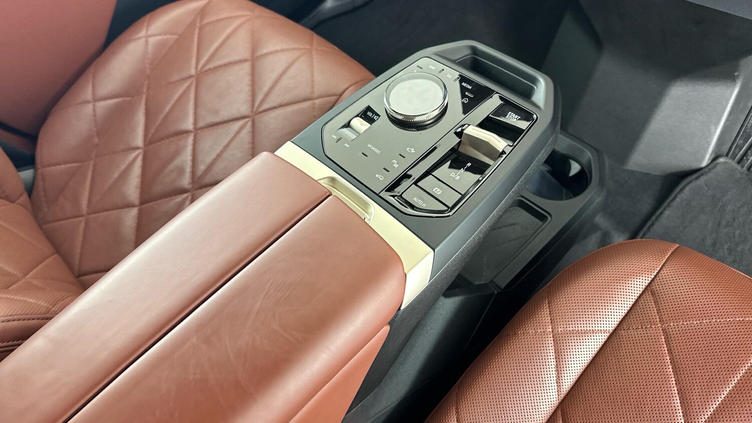 Used BMW iX 2022 for sale - 76818868: Photo 10