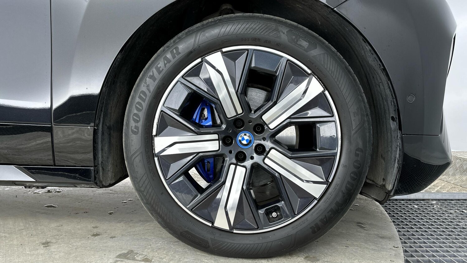 Used BMW iX 2022 for sale - 77216363: Photo 14