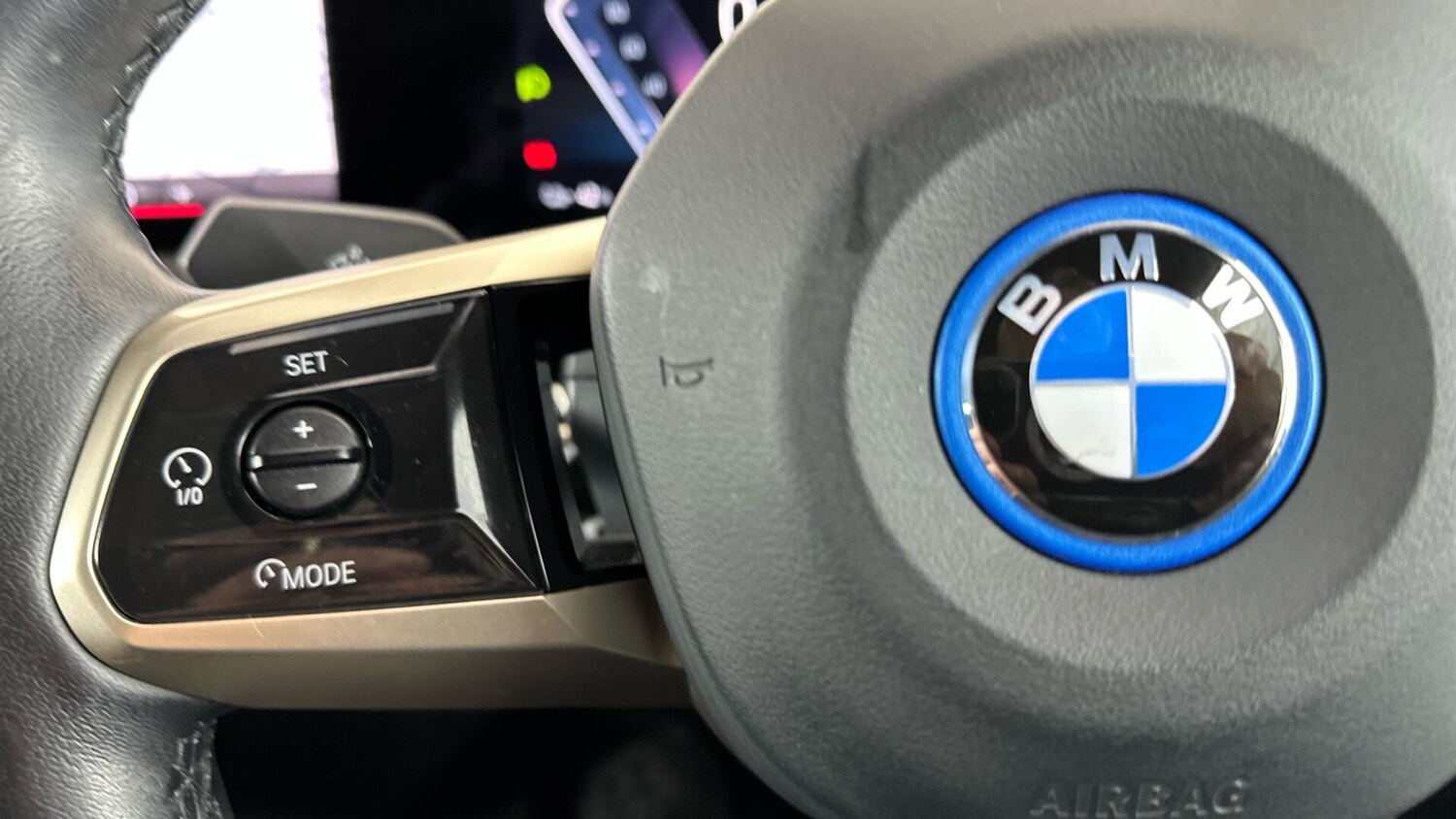 Used BMW iX 2022 for sale - 77216363: Photo 17