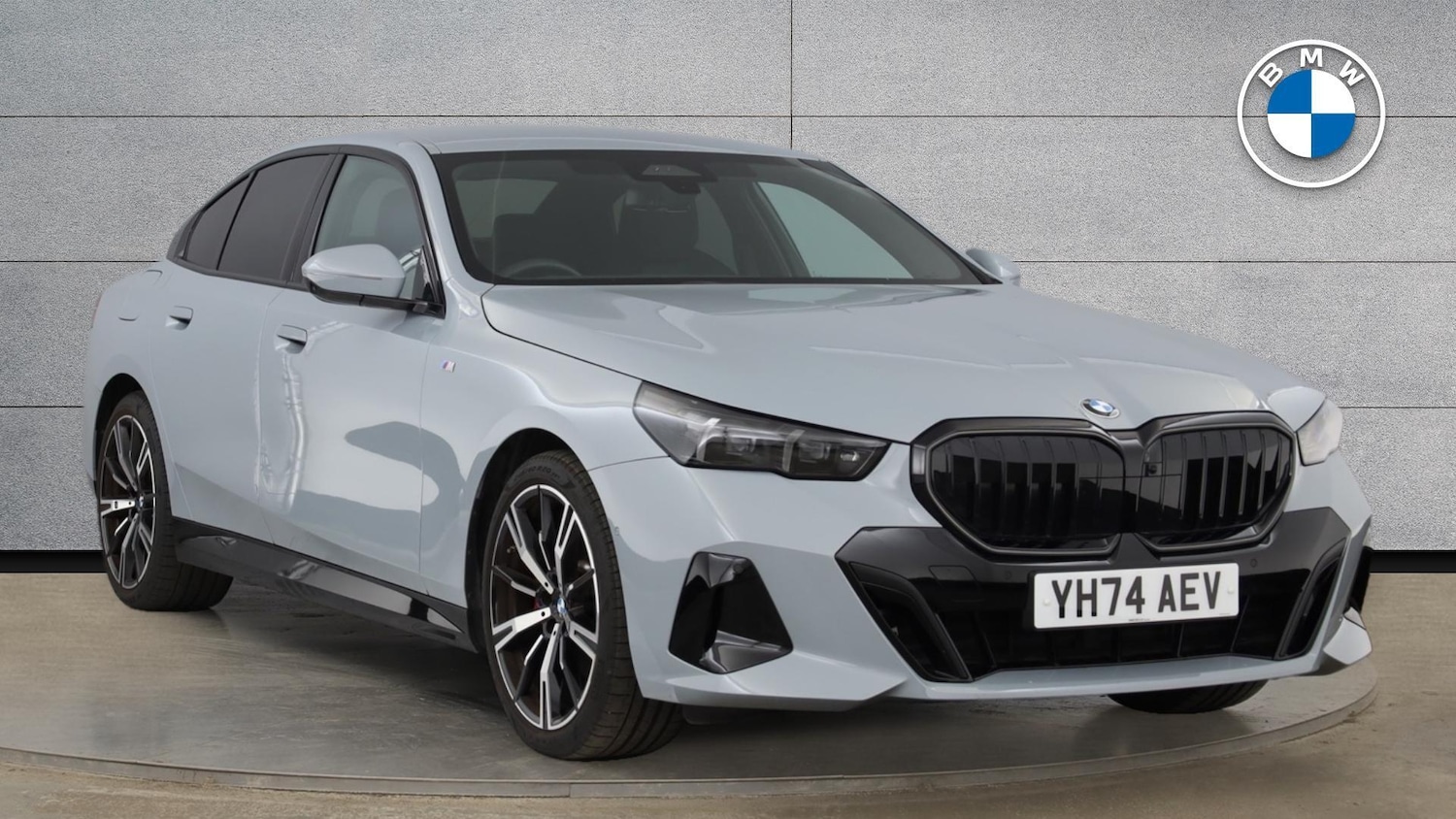 Used BMW 5 Series 2024 for sale - 76818930: Photo 1