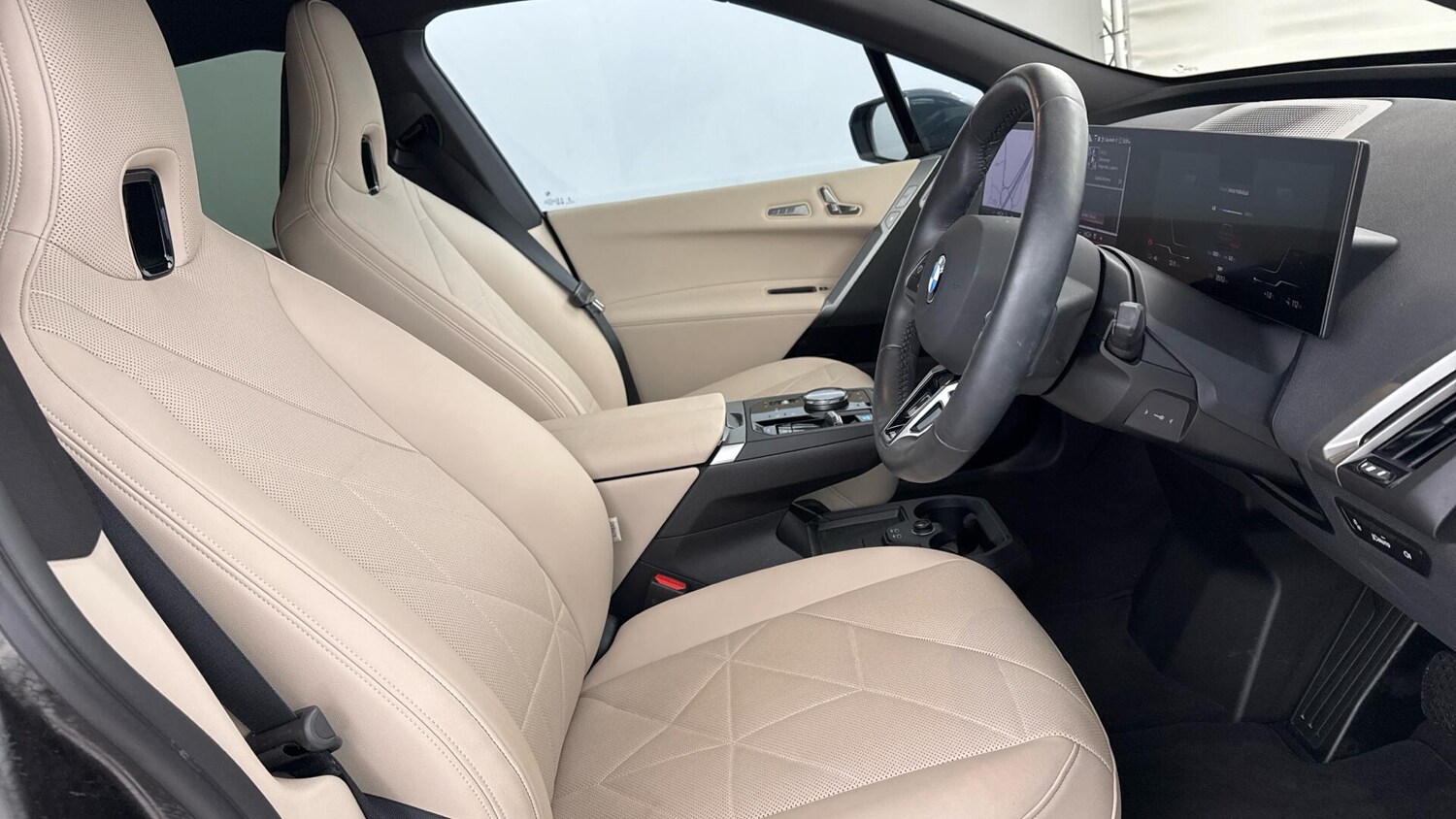 Used BMW iX 2025 for sale - 77306302: Photo 11