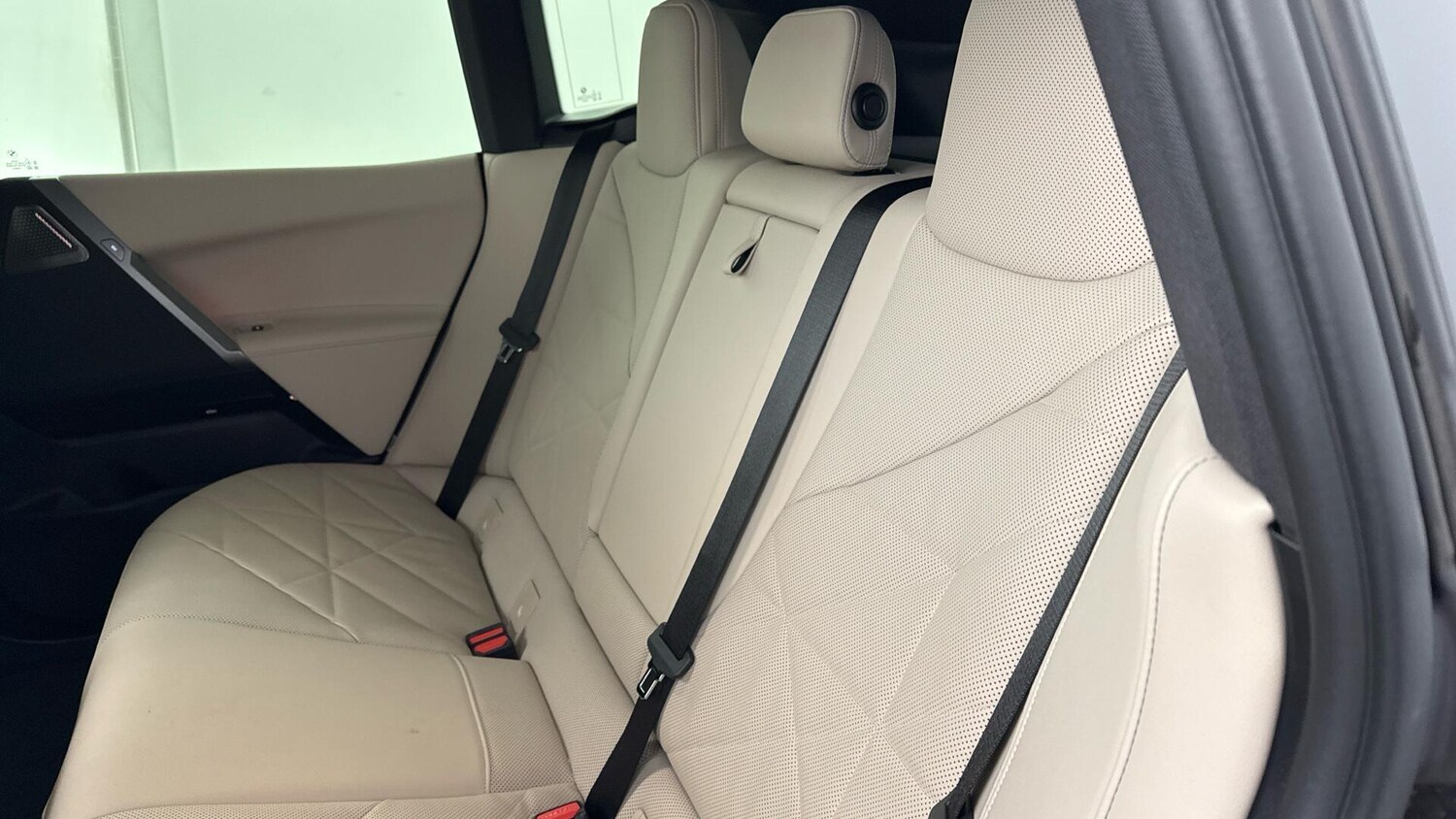 Used BMW iX 2025 for sale - 77306302: Photo 12