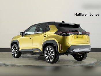 Used Toyota Yaris Cross 2022 for sale - 77155914: Photo