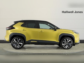 Used Toyota Yaris Cross 2022 for sale - 77155914: Photo