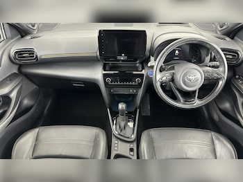 Used Toyota Yaris Cross 2022 for sale - 77155914: Photo