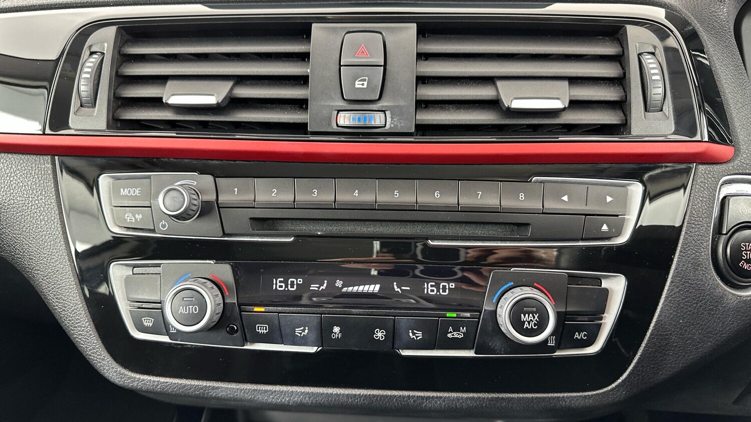 Used BMW 1 Series 2018 for sale - 77838976: Photo 30