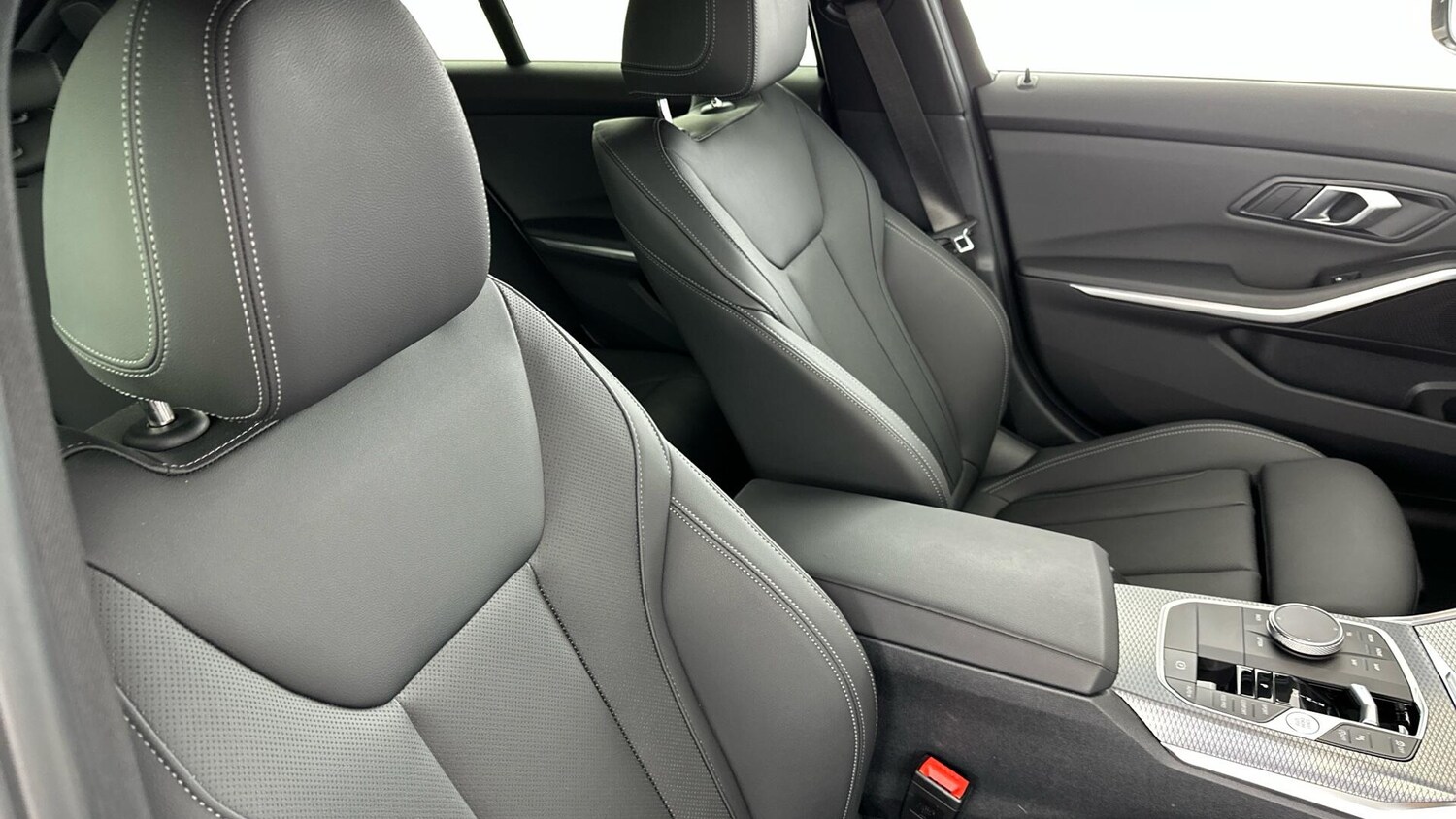 Used BMW 3 Series 2025 for sale - 76818859: Photo 28