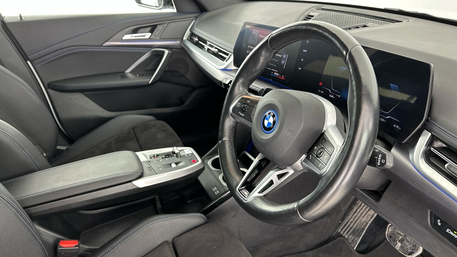 Used BMW iX1 2023 for sale - 77040415: Photo 6