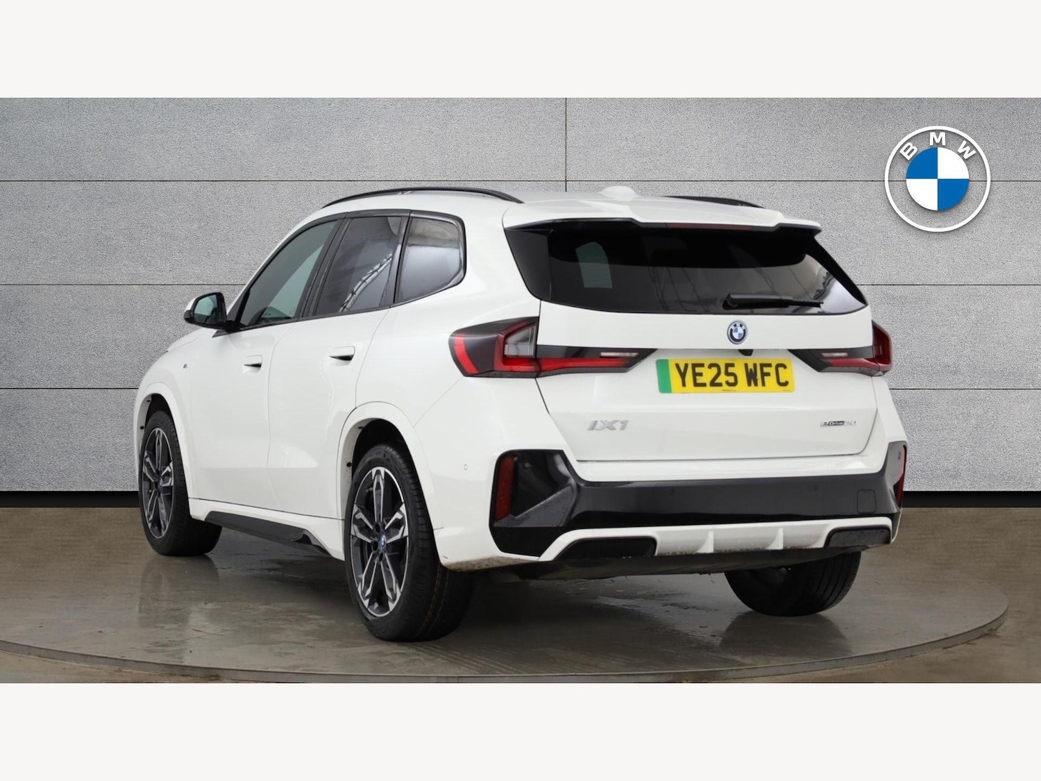 Used BMW iX1 2025 for sale - 77238612: Photo 2