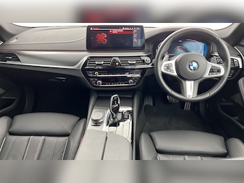 Used BMW 5 Series 2021 for sale - 77613082: Photo