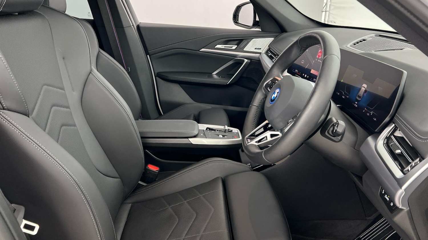 Used BMW iX1 2025 for sale - 77768408: Photo 11