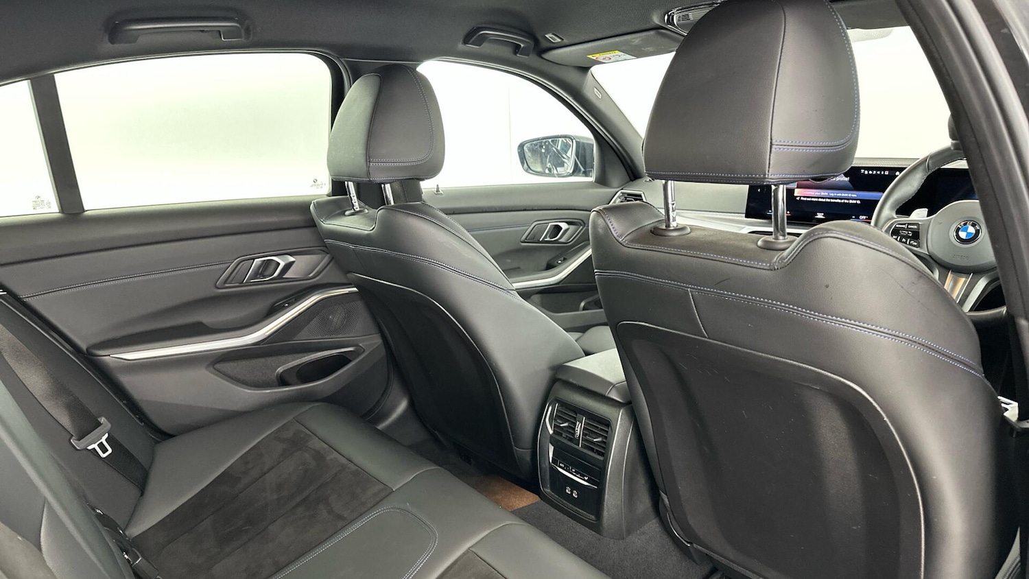 Used BMW 3 Series 2024 for sale - 76818839: Photo 28