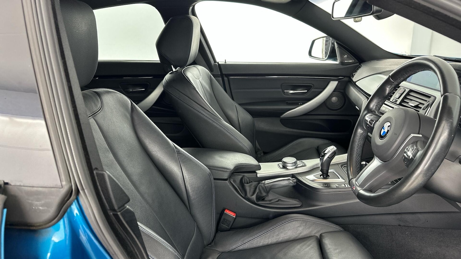 Used BMW i4 2025 for sale - 76818896: Photo 11