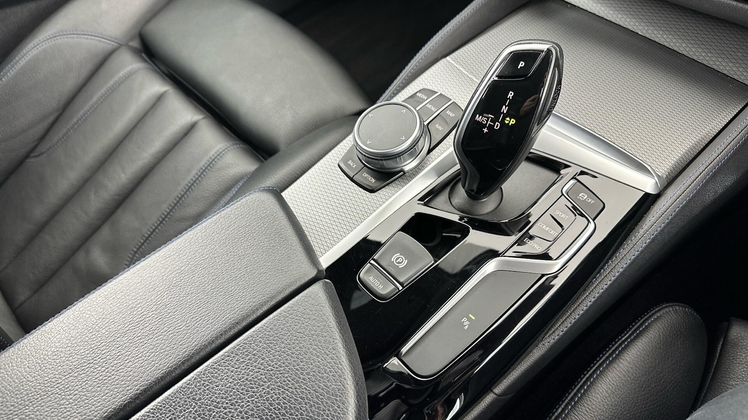 Used BMW 5 Series 2020 for sale - 76818901: Photo 10