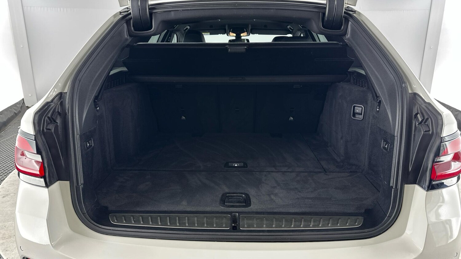 Used BMW 5 Series 2022 for sale - 76818814: Photo 13