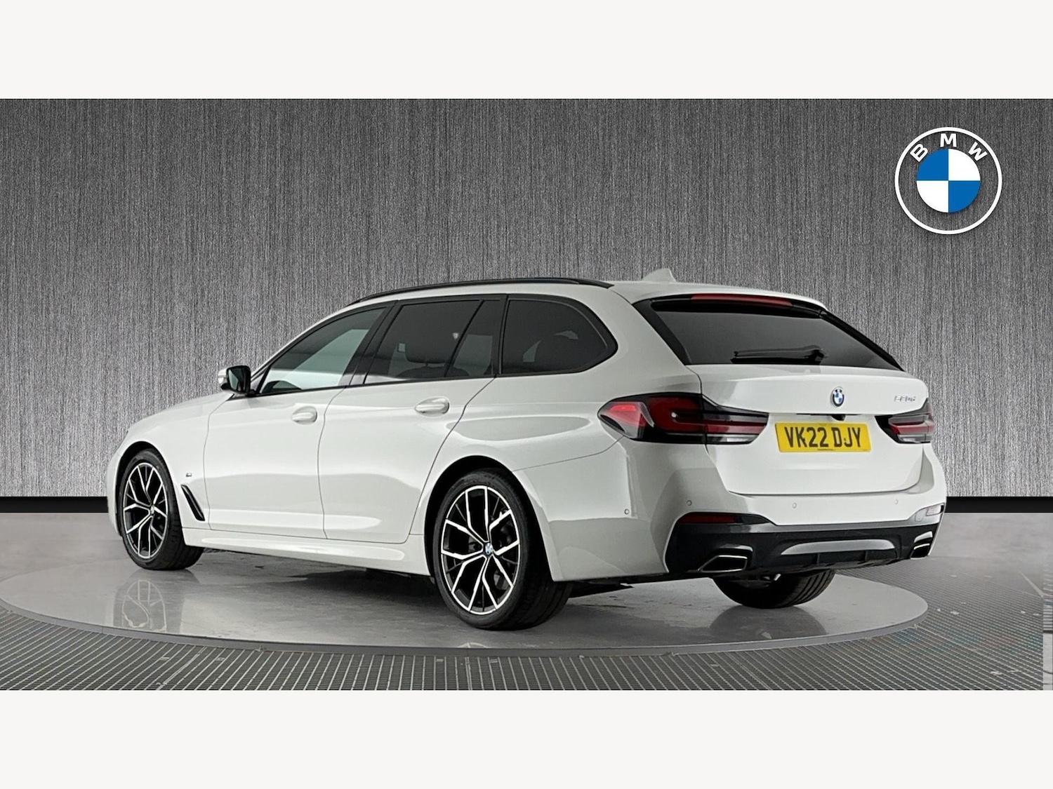 Used BMW 5 Series 2022 for sale - 76818814: Photo 2